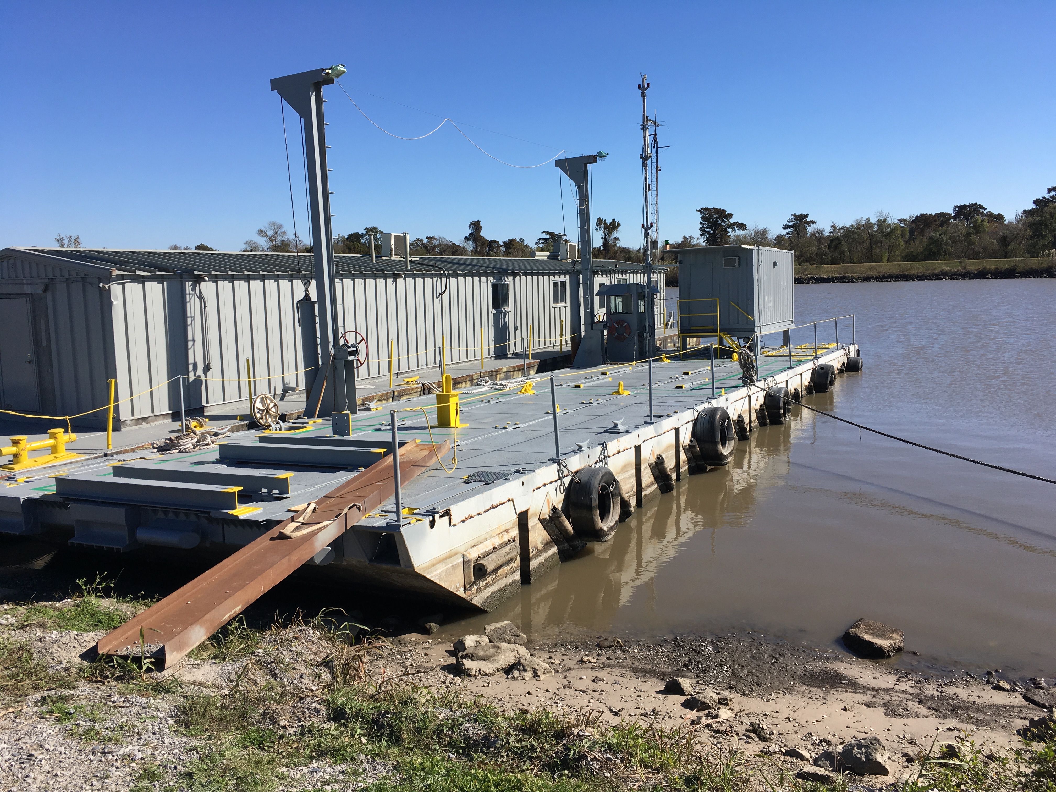 barge1