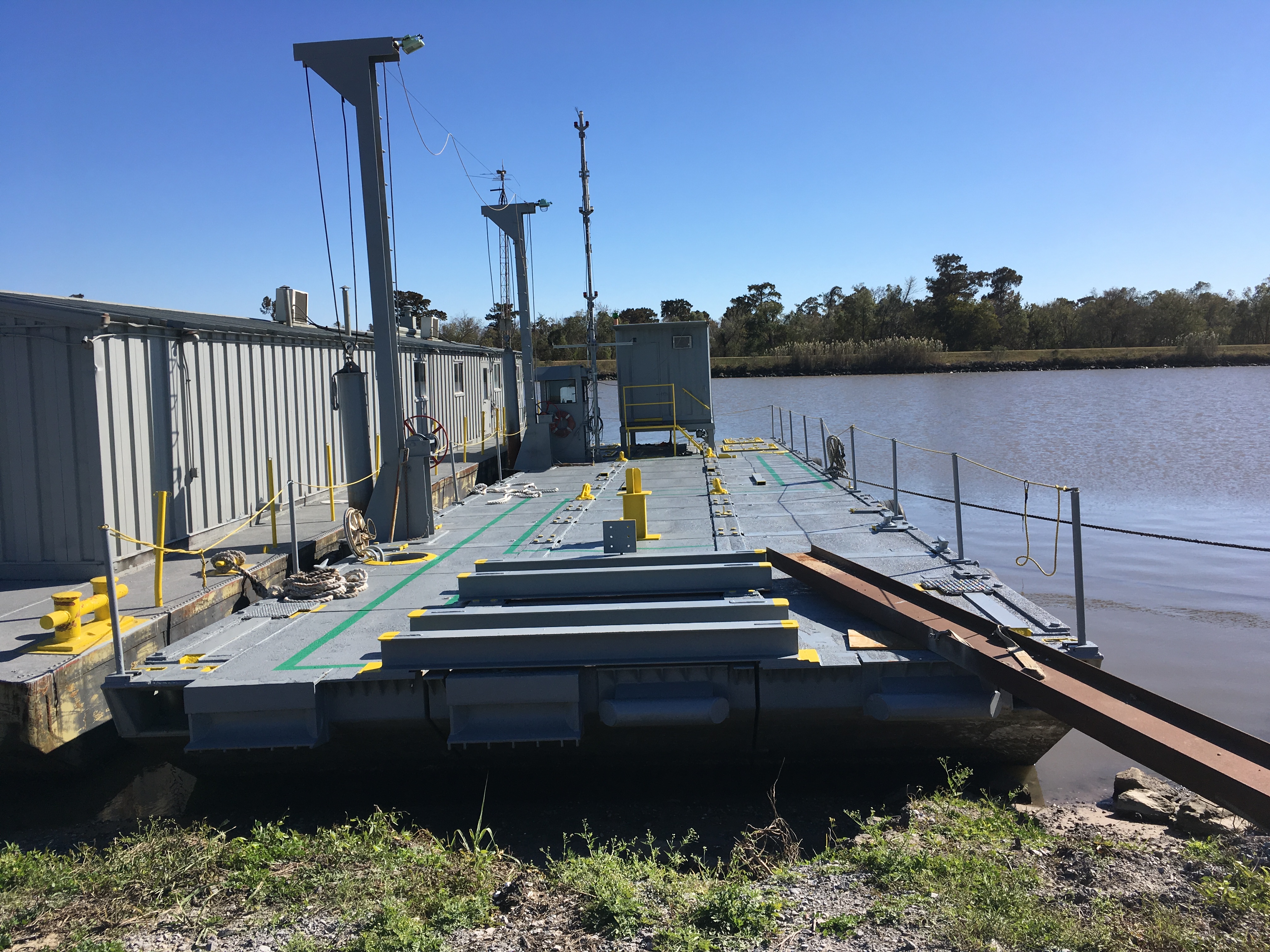 barge2